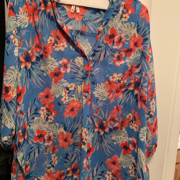 Tops - Floral shirt